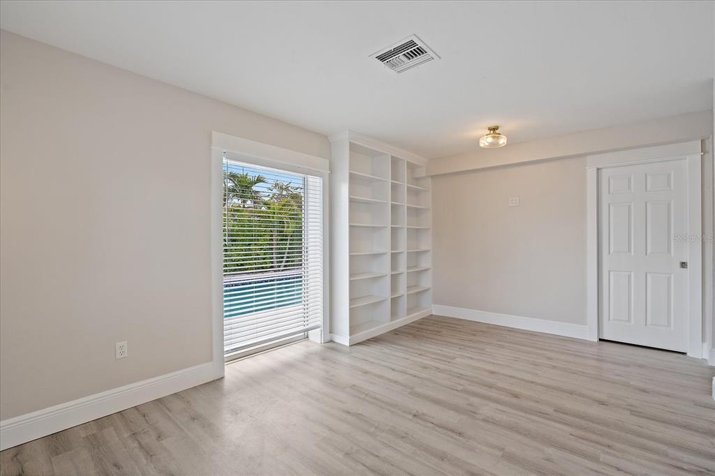 3118 Key Way Sarasota, FL 34239 - Photo 17 of 43