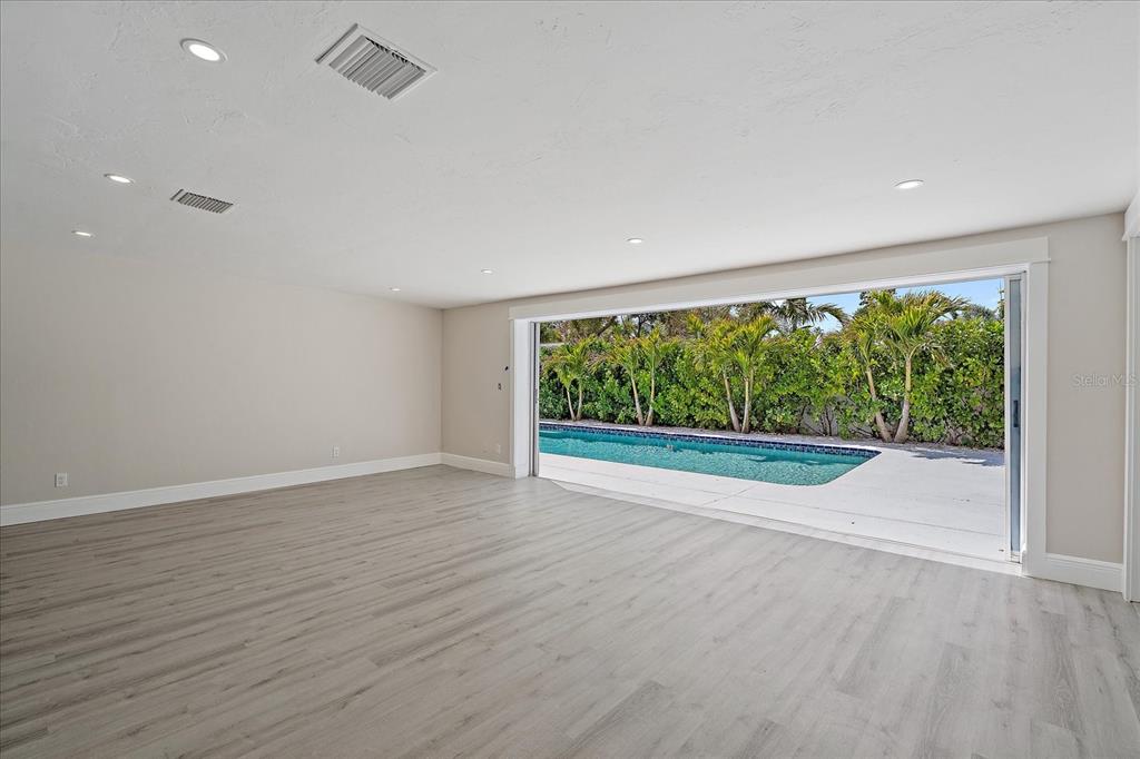 3118 Key Way Sarasota, FL 34239 - Photo 3 of 43