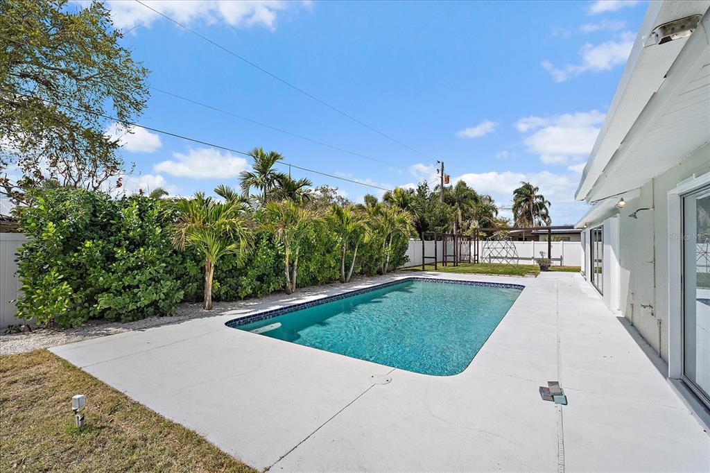 3118 Key Way Sarasota, FL 34239 - Photo 38 of 43