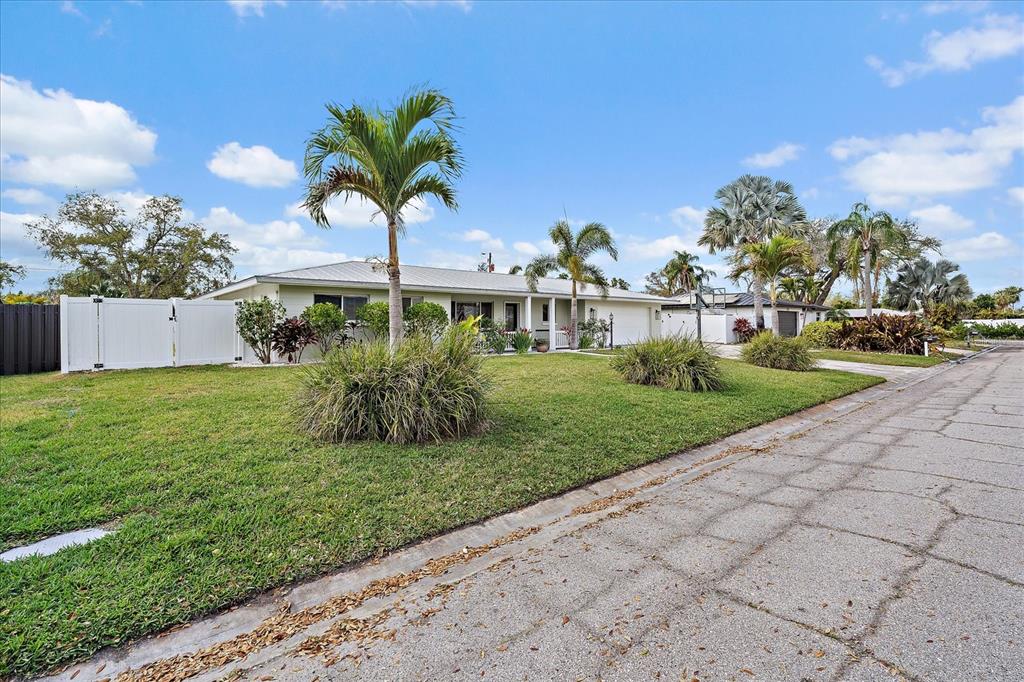 3118 Key Way Sarasota, FL 34239 - Photo 42 of 43
