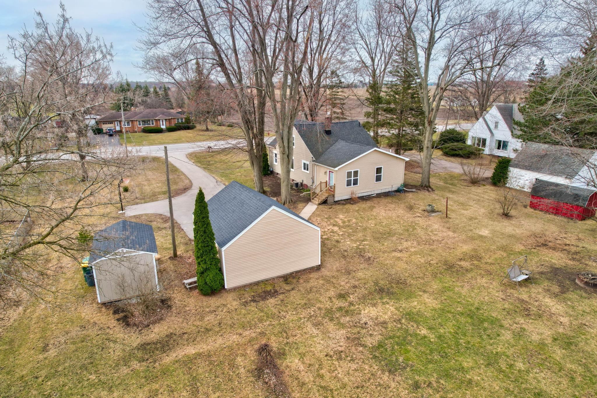1743 Midland Road Bay City, MI 48706 - Photo 44 of 51 50172596-0cbb6e6a-82a0-4363-b1eb-a29cf144f614.JPG