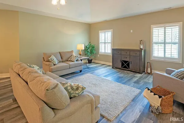 $324,900 | 324 Blue River Drive, Knightstown, IN 46148