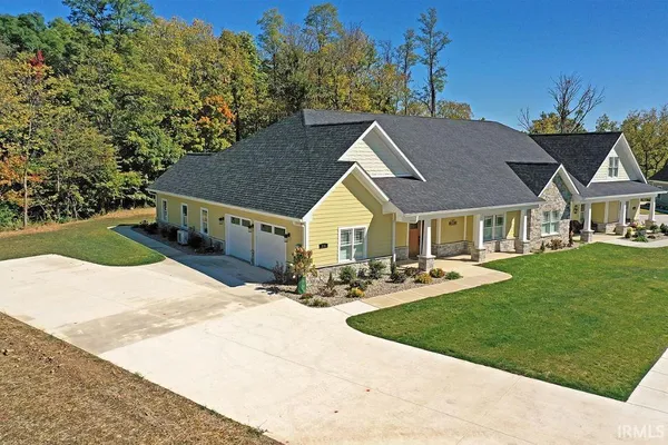 $324,900 | 324 Blue River Drive, Knightstown, IN 46148