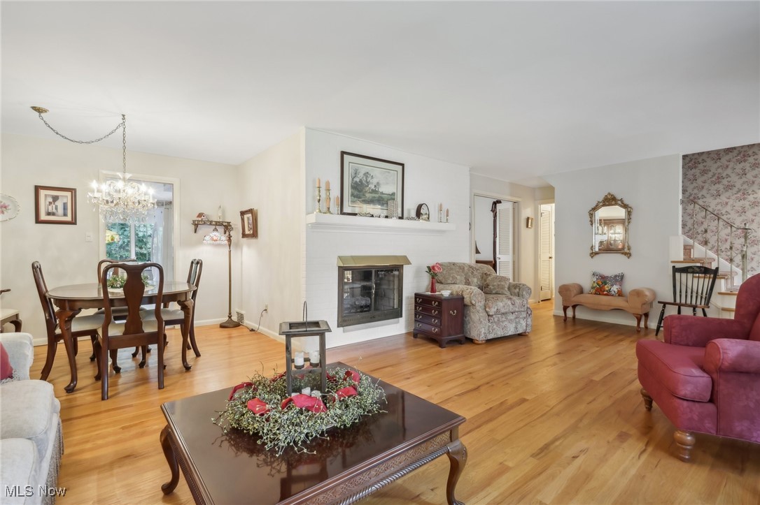 1095 Dorsh Road Cleveland, OH 44121 - Photo 5 of 33 Gallery Image 5