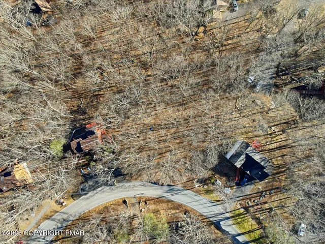 a view of a dry field