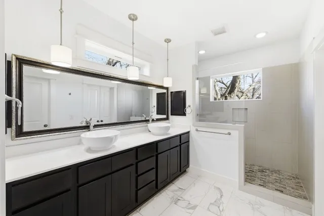 $4,800 | 1912 Haskell Street, Unit 1, Austin, TX 78702