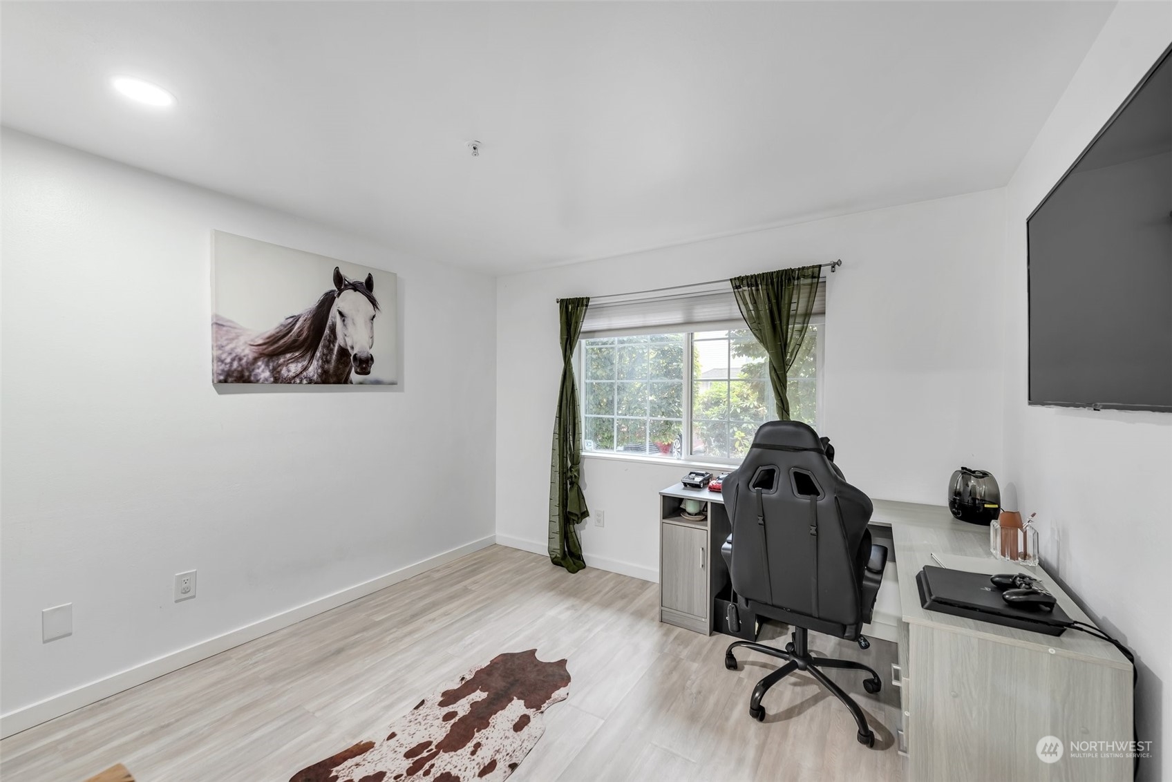 12403 4th Avenue West, Unit 1102 Everett, WA 98204 - Photo 13 of 16