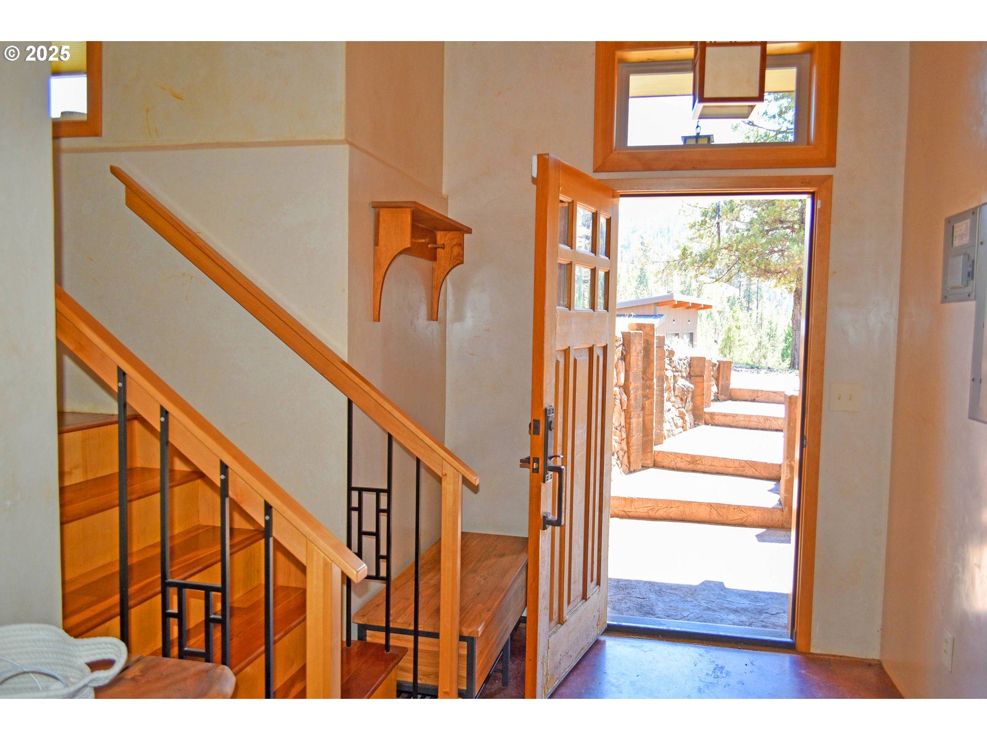 47345 Ritter Road Long Creek, OR 97856 - Photo 20 of 48 a view of an entryway
