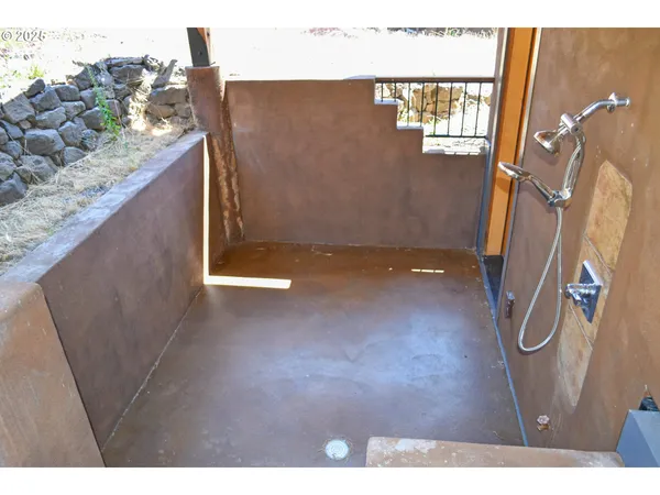 $950,000 | 47345 Ritter Road, Long Creek, OR 97856