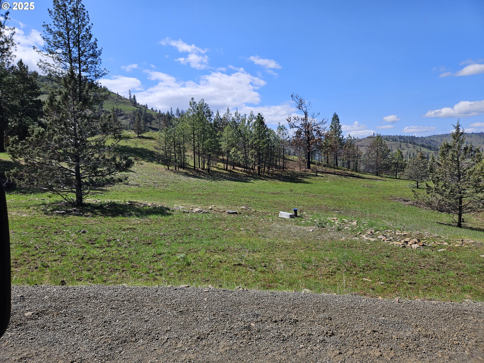47345 Ritter Road Long Creek, OR 97856 - Photo 34 of 48 a view of a field with sitting area