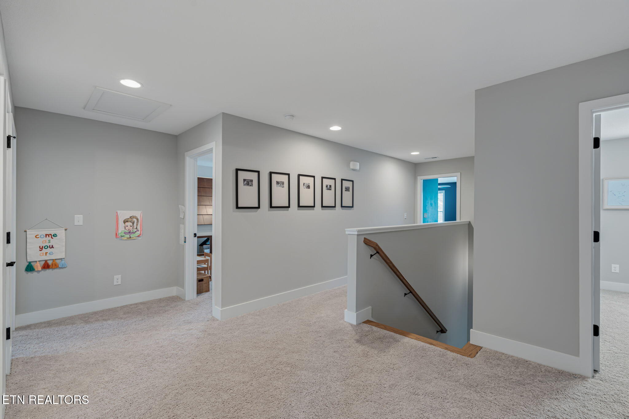 211 Queenberry Street Oak Ridge, TN 37830 - Photo 29 of 58 30-web-or-mls-211 Queenberry Street-25