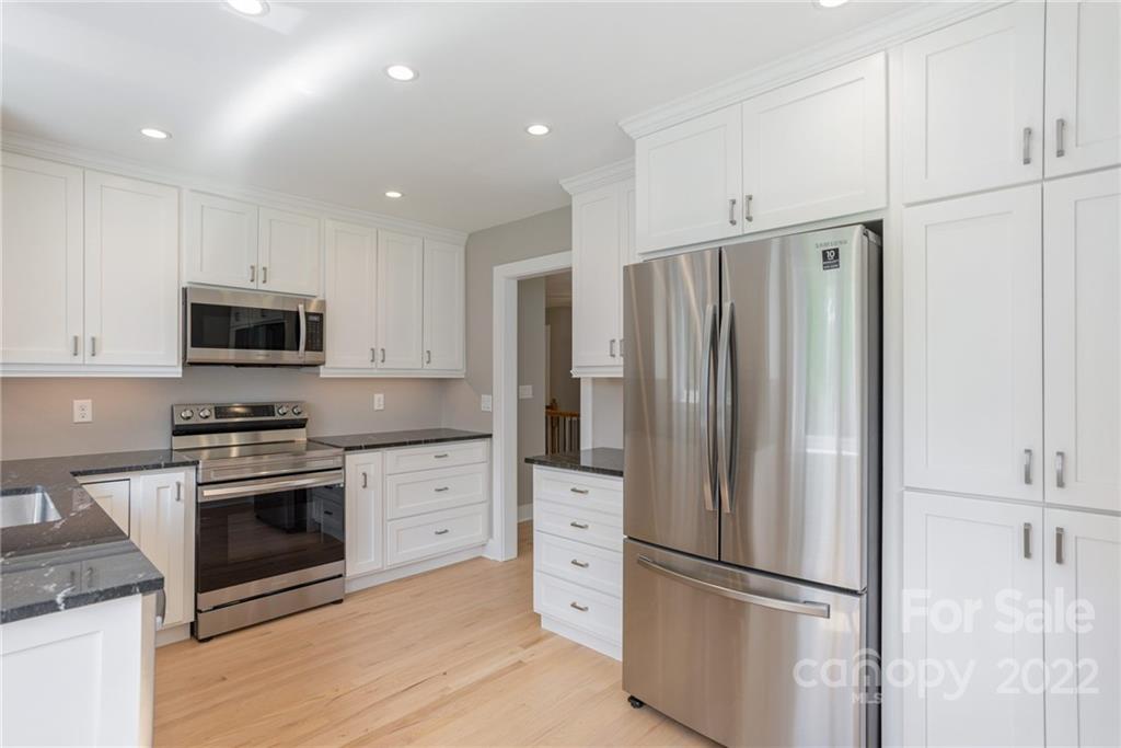 3101 Walnut Hollow Road Brevard, NC 28712 - Photo 14 of 28 Gallery Image 14