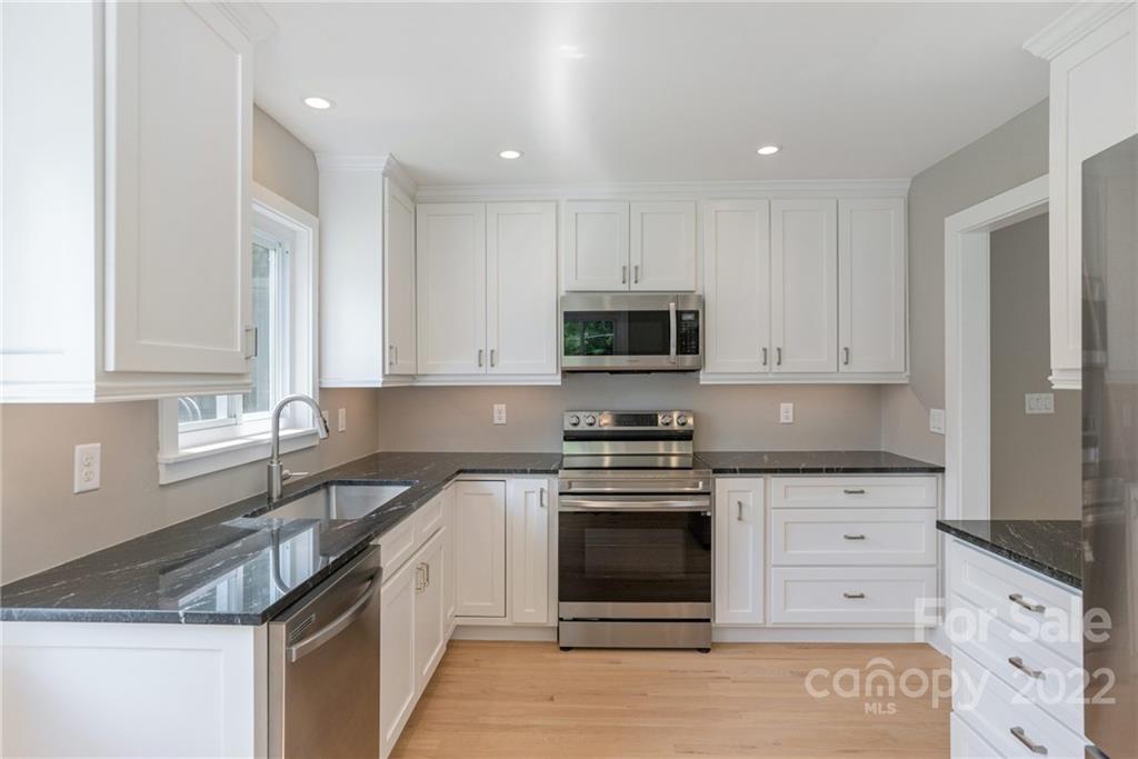 3101 Walnut Hollow Road Brevard, NC 28712 - Photo 15 of 28 Gallery Image 15