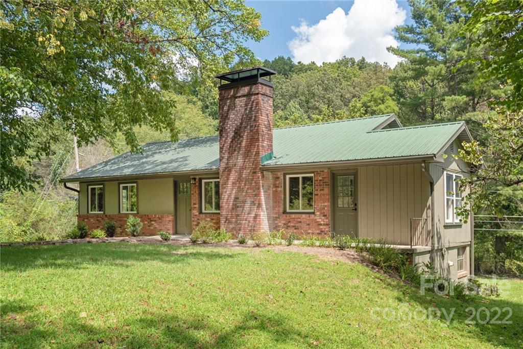 3101 Walnut Hollow Road Brevard, NC 28712 - Photo 2 of 28 Gallery Image 2