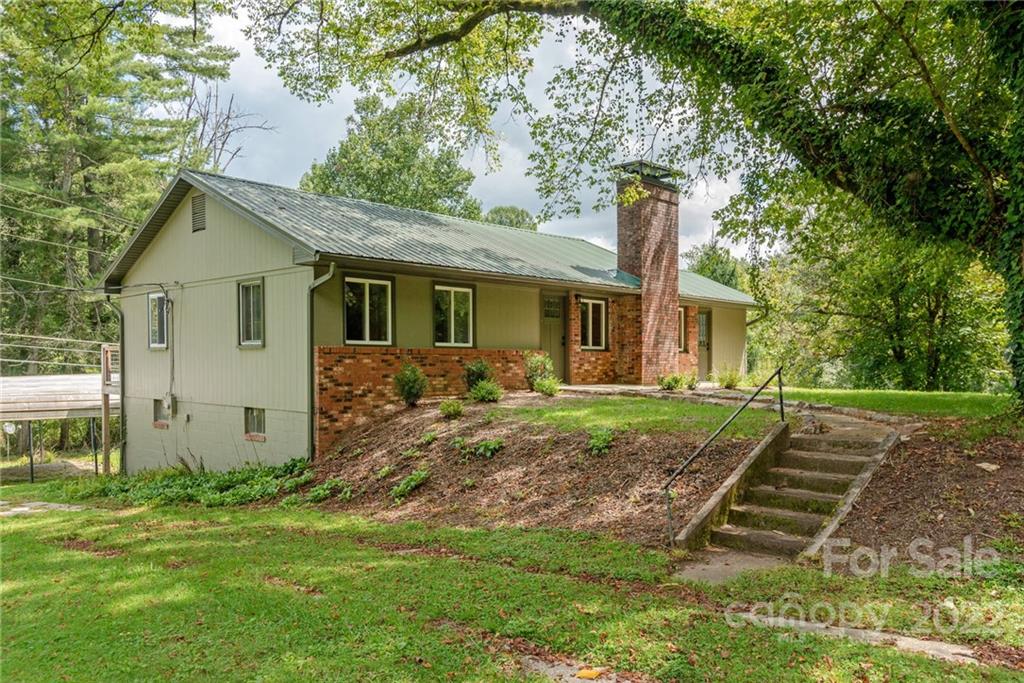 3101 Walnut Hollow Road Brevard, NC 28712 - Photo 3 of 28 Gallery Image 3