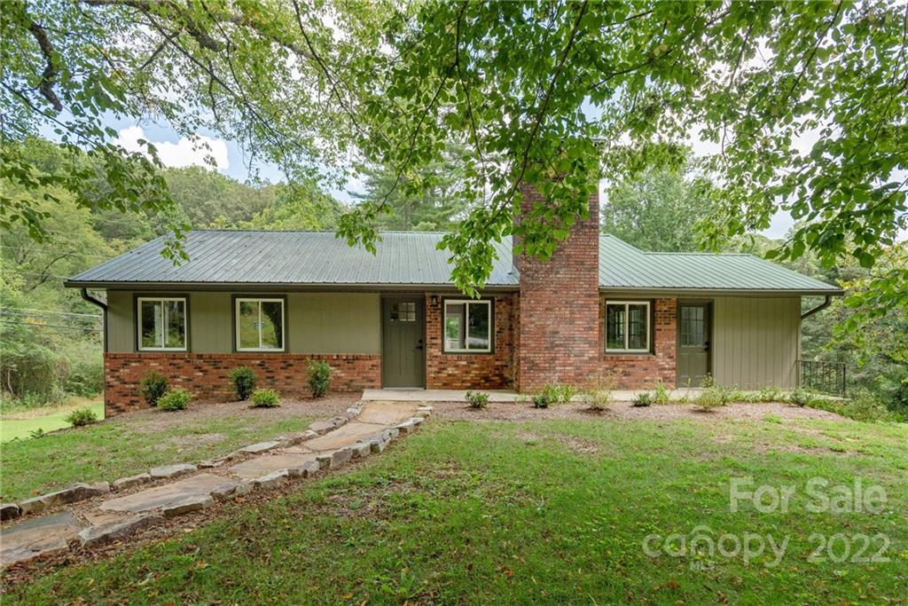3101 Walnut Hollow Road Brevard, NC 28712 - Photo 4 of 28 Gallery Image 4