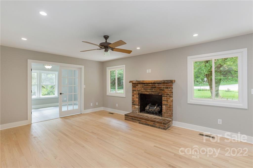 3101 Walnut Hollow Road Brevard, NC 28712 - Photo 7 of 28 Gallery Image 7