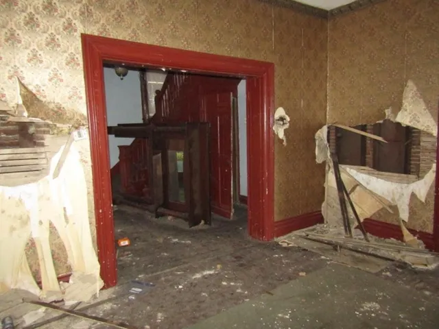 a view of entryway with a hallway