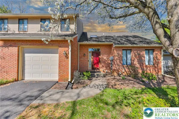 $319,900 | 2885 Greenleaf Court, Bethlehem, PA 18017