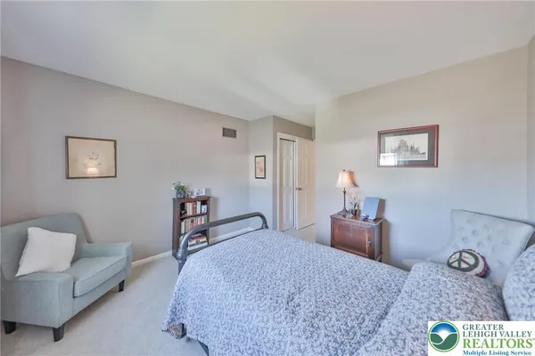 $319,900 | 2885 Greenleaf Court, Bethlehem, PA 18017