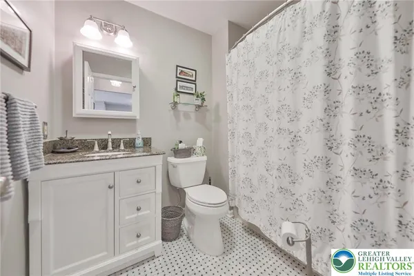 $319,900 | 2885 Greenleaf Court, Bethlehem, PA 18017
