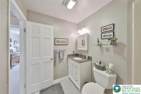 $319,900 | 2885 Greenleaf Court, Bethlehem, PA 18017