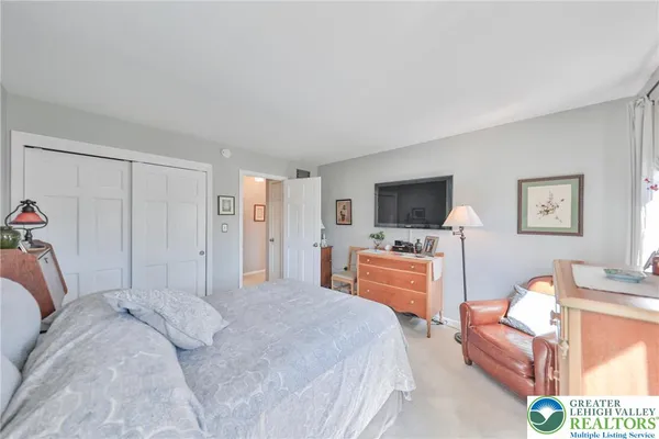 $319,900 | 2885 Greenleaf Court, Bethlehem, PA 18017