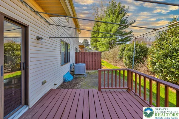$319,900 | 2885 Greenleaf Court, Bethlehem, PA 18017