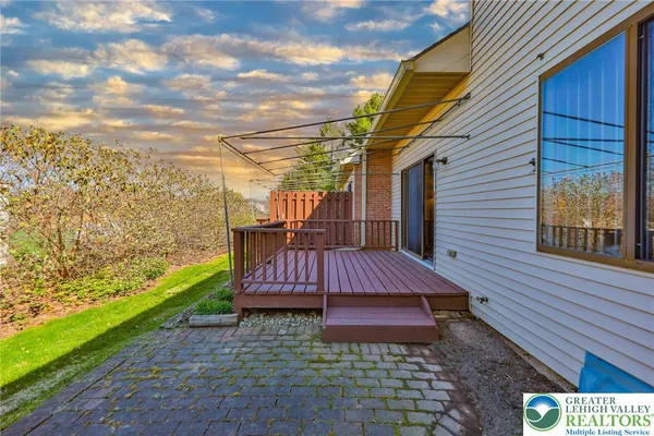 $319,900 | 2885 Greenleaf Court, Bethlehem, PA 18017