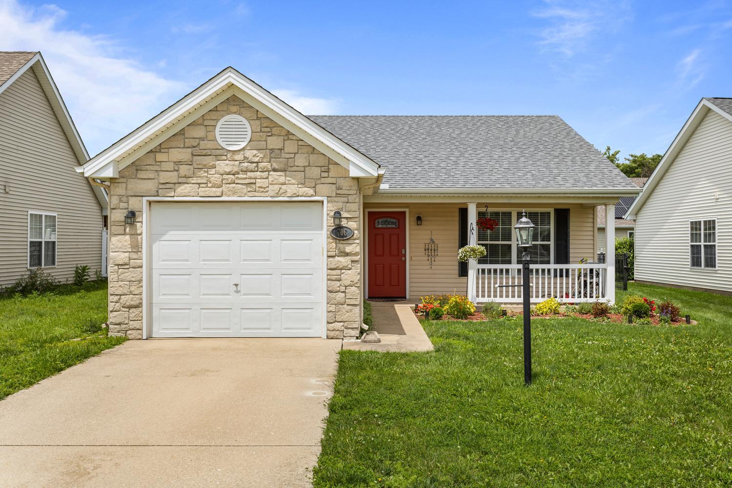 706 Corey Lane Champaign, IL 61822 - Photo 1 of 27