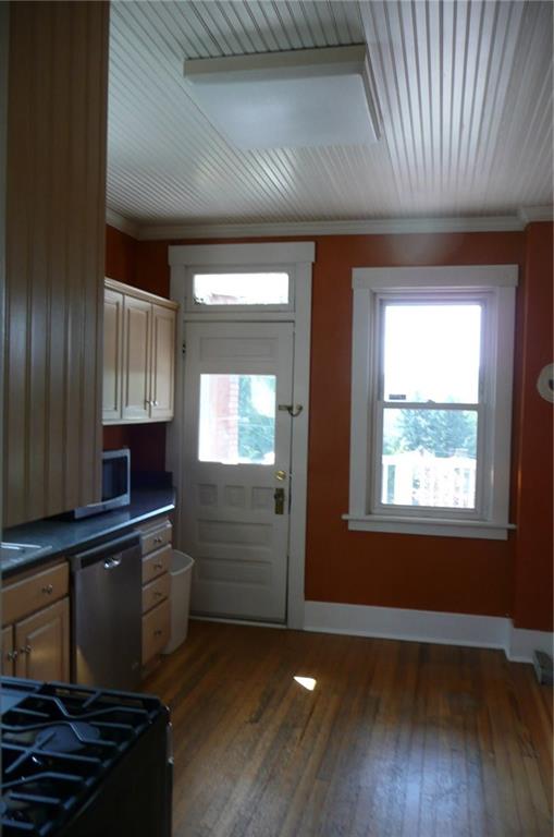 319 Elm Road Ambridge, PA 15003 - Photo 8 of 24 Gallery Image 8