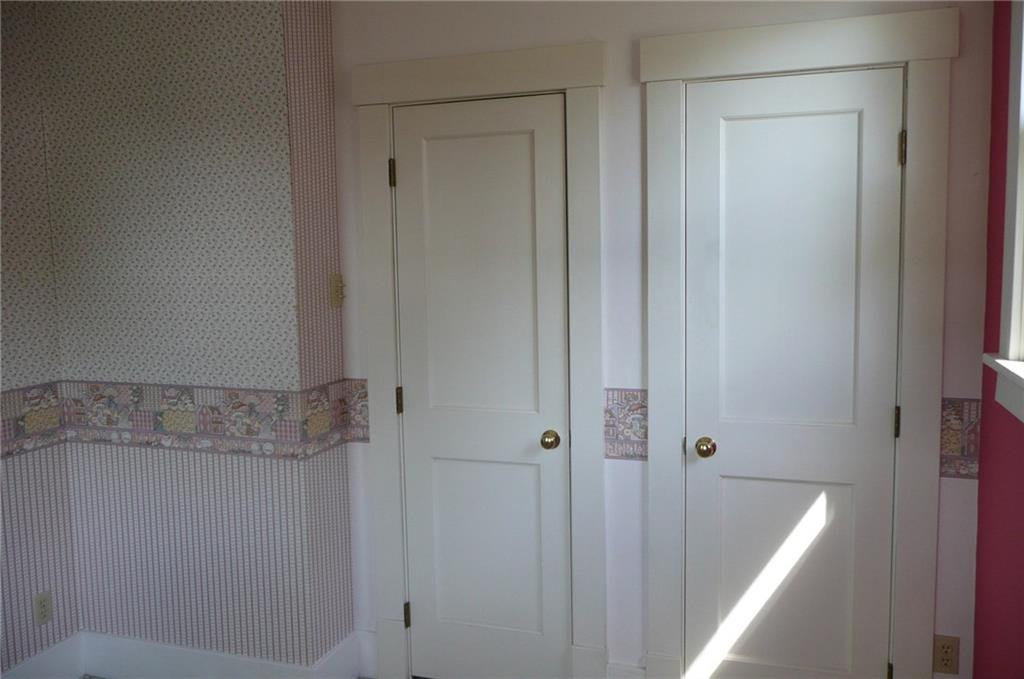 319 Elm Road Ambridge, PA 15003 - Photo 9 of 24 Gallery Image 9