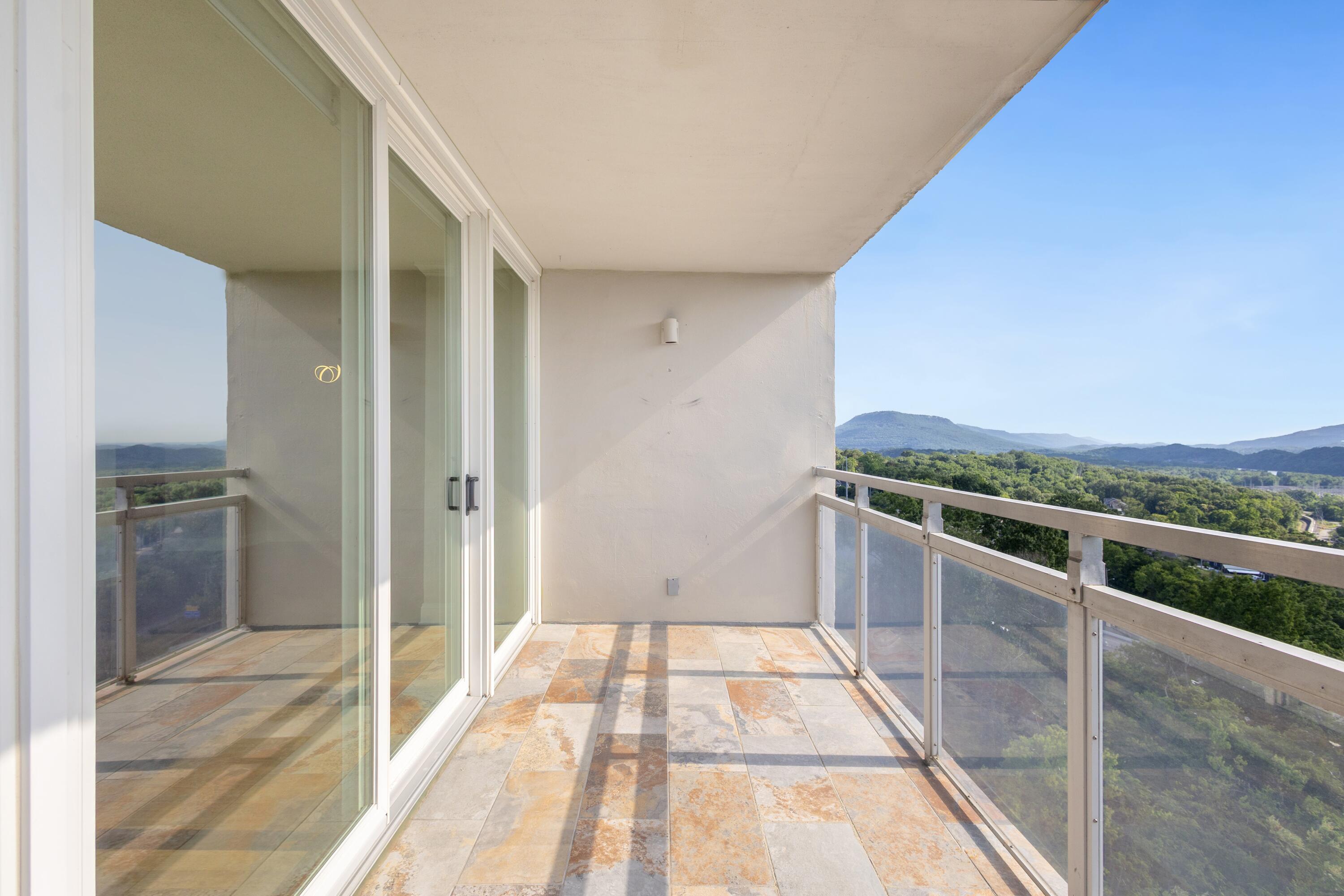 1131 Stringers Ridge Road, Unit 9J Chattanooga, TN 37405 - Photo 23 of 47 View Lookout/Elder Mountain