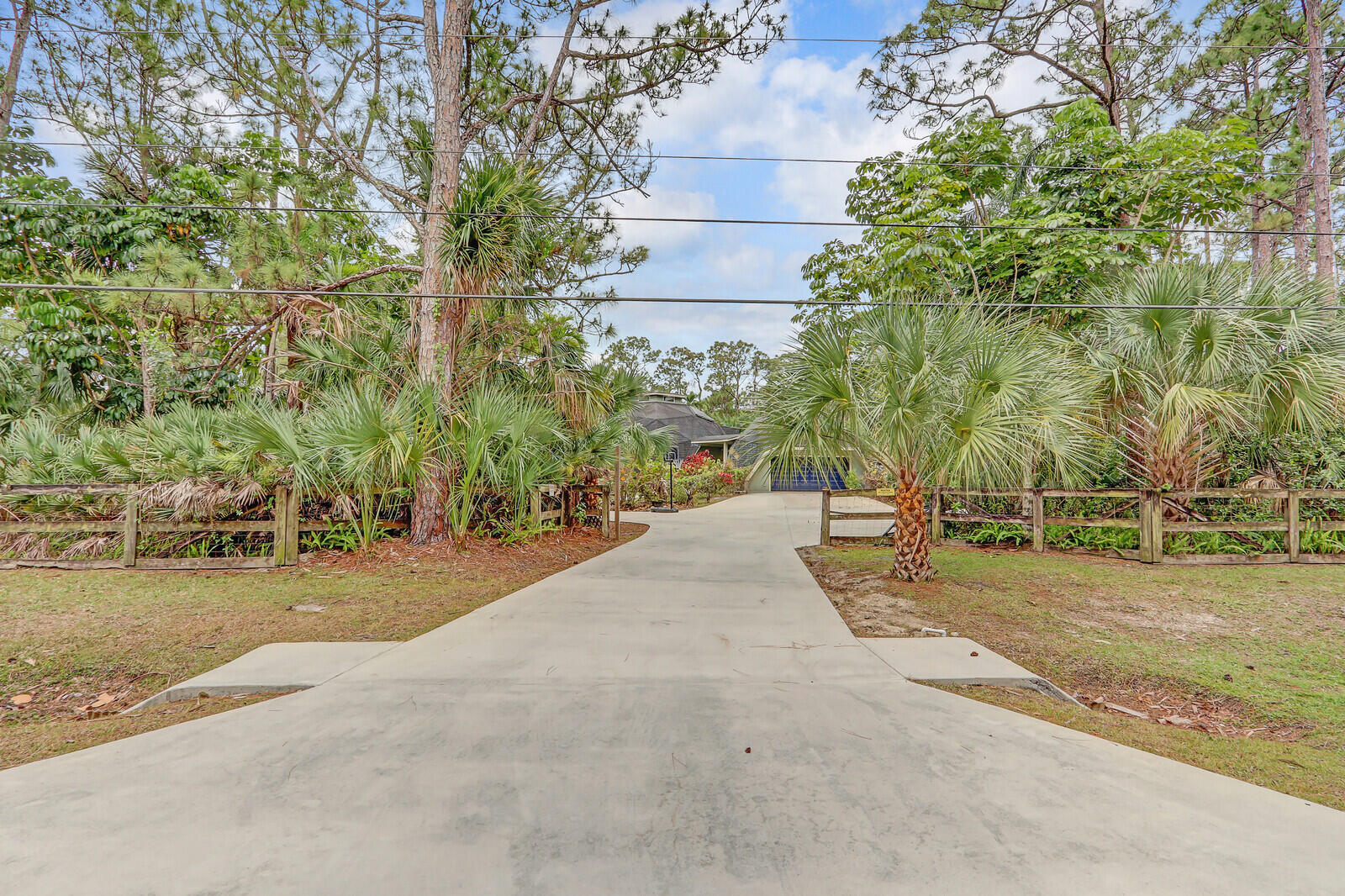 10530 Sandy Run Road Jupiter, FL 33478 - Photo 55 of 64 Driveway