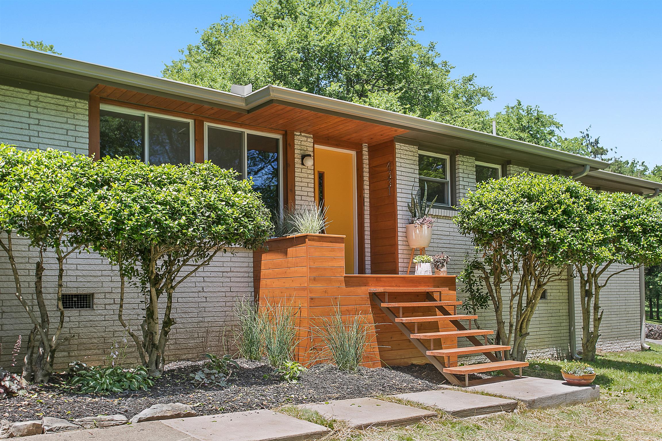 4331 Setters Road Nashville, TN 37218 - Photo 3 of 30 Gallery Image 3