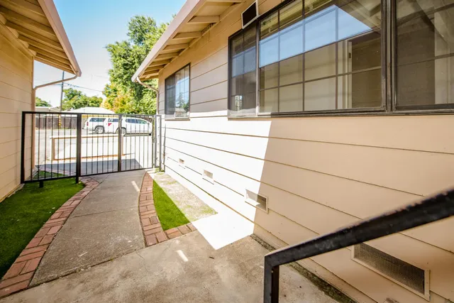 $450,000 | 15 Court Street, Woodland, CA 95695