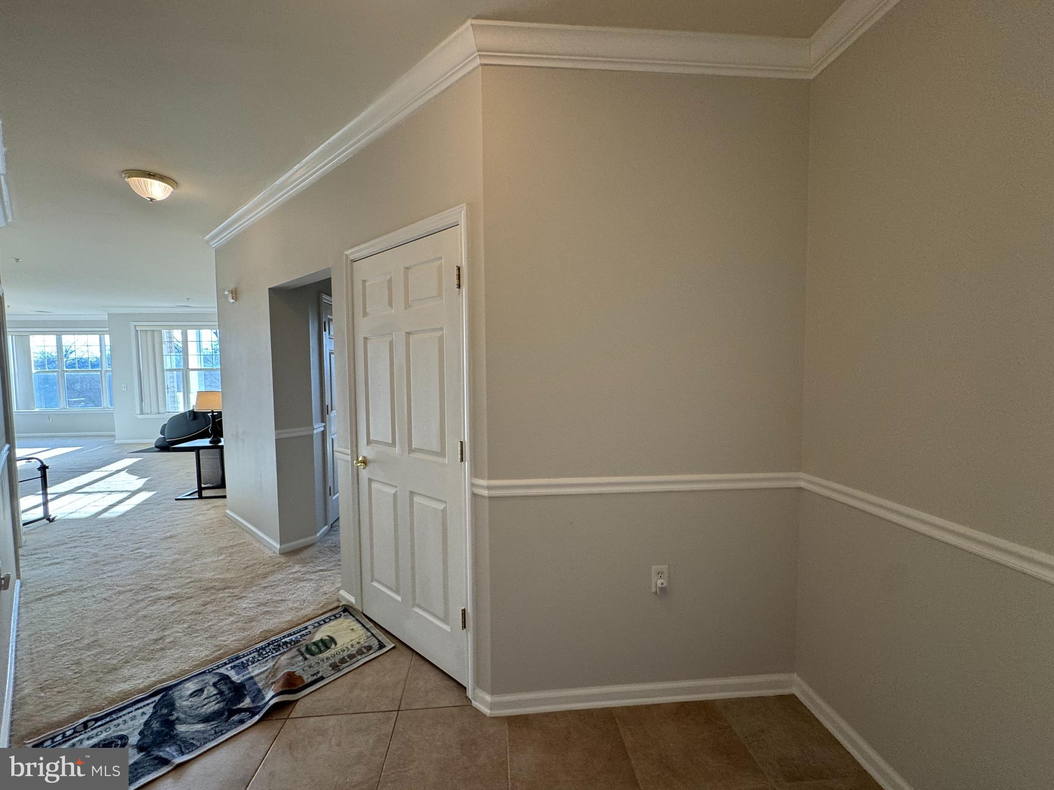622 Masterson Court Ewing, NJ 08618 - Photo 9 of 26 an empty room with windows