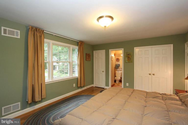 6105 Winnebago Road Bethesda, MD 20816 - Photo 15 of 27 Master Bedroom 2