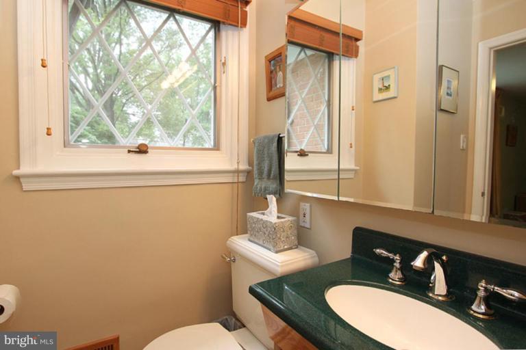 6105 Winnebago Road Bethesda, MD 20816 - Photo 16 of 27 Master Bath