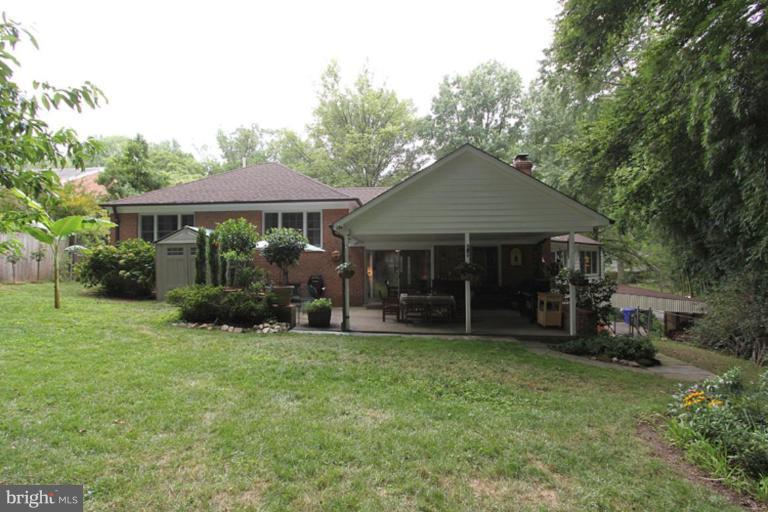 6105 Winnebago Road Bethesda, MD 20816 - Photo 26 of 27 Exterior Rear