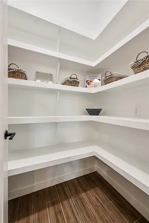 $399,900 | 2805 CAPTAIN Court, Bryan, TX 77808