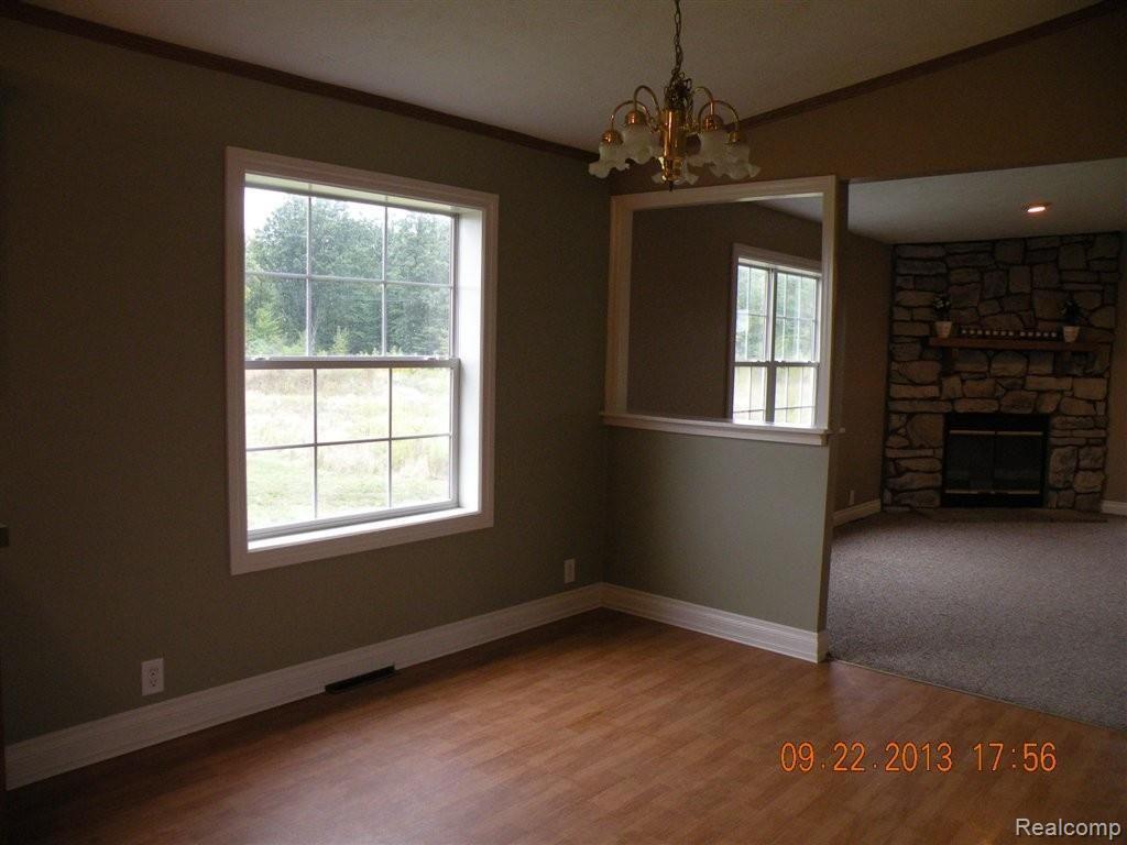 8698 Lohr Road Avoca, MI 48006 - Photo 5 of 29 DSCN6355.JPG