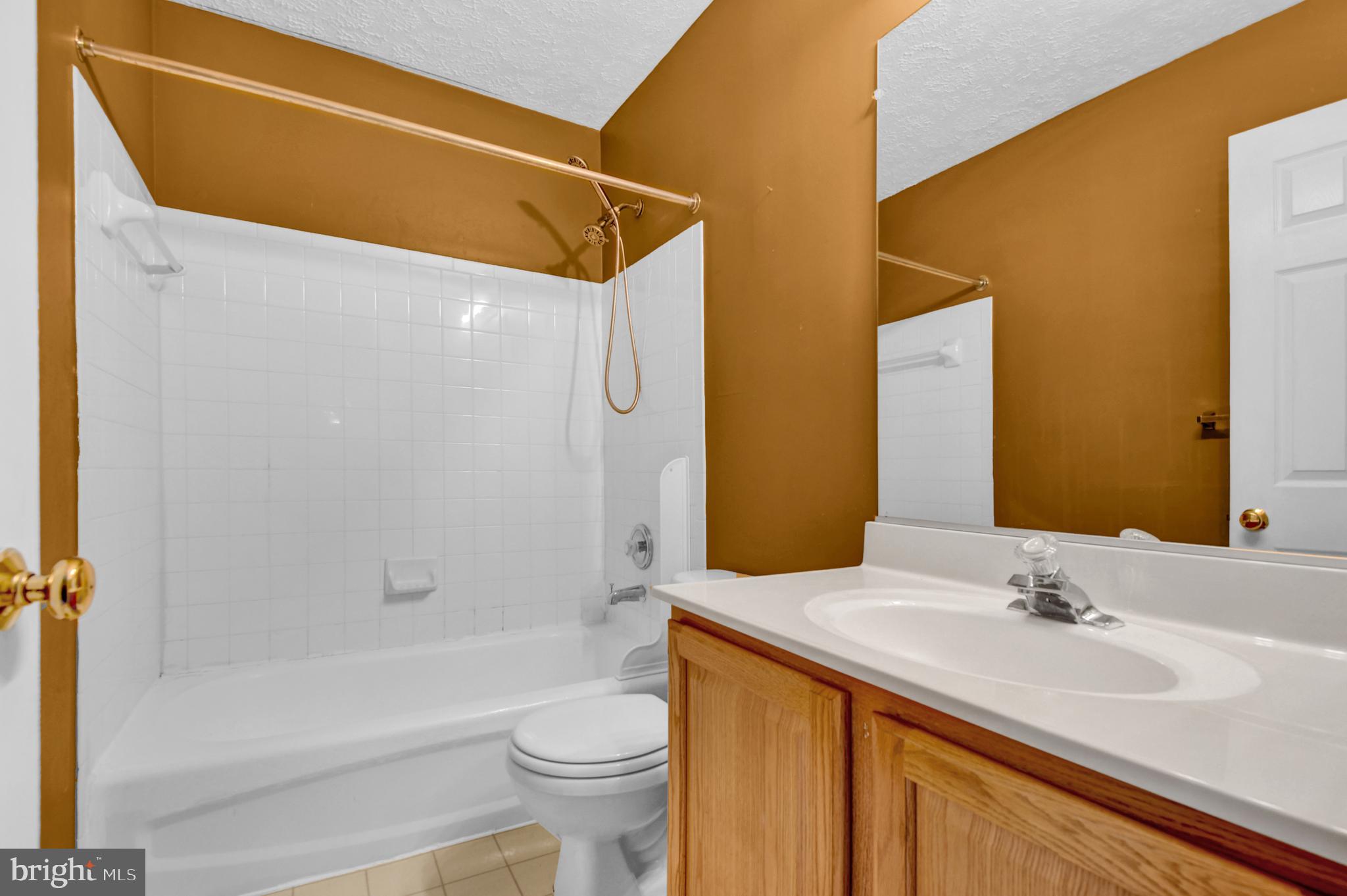 2404 Beaver Crossing Road Edgewood, MD 21040 - Photo 26 of 29 2nd Full Bath- 3rd level