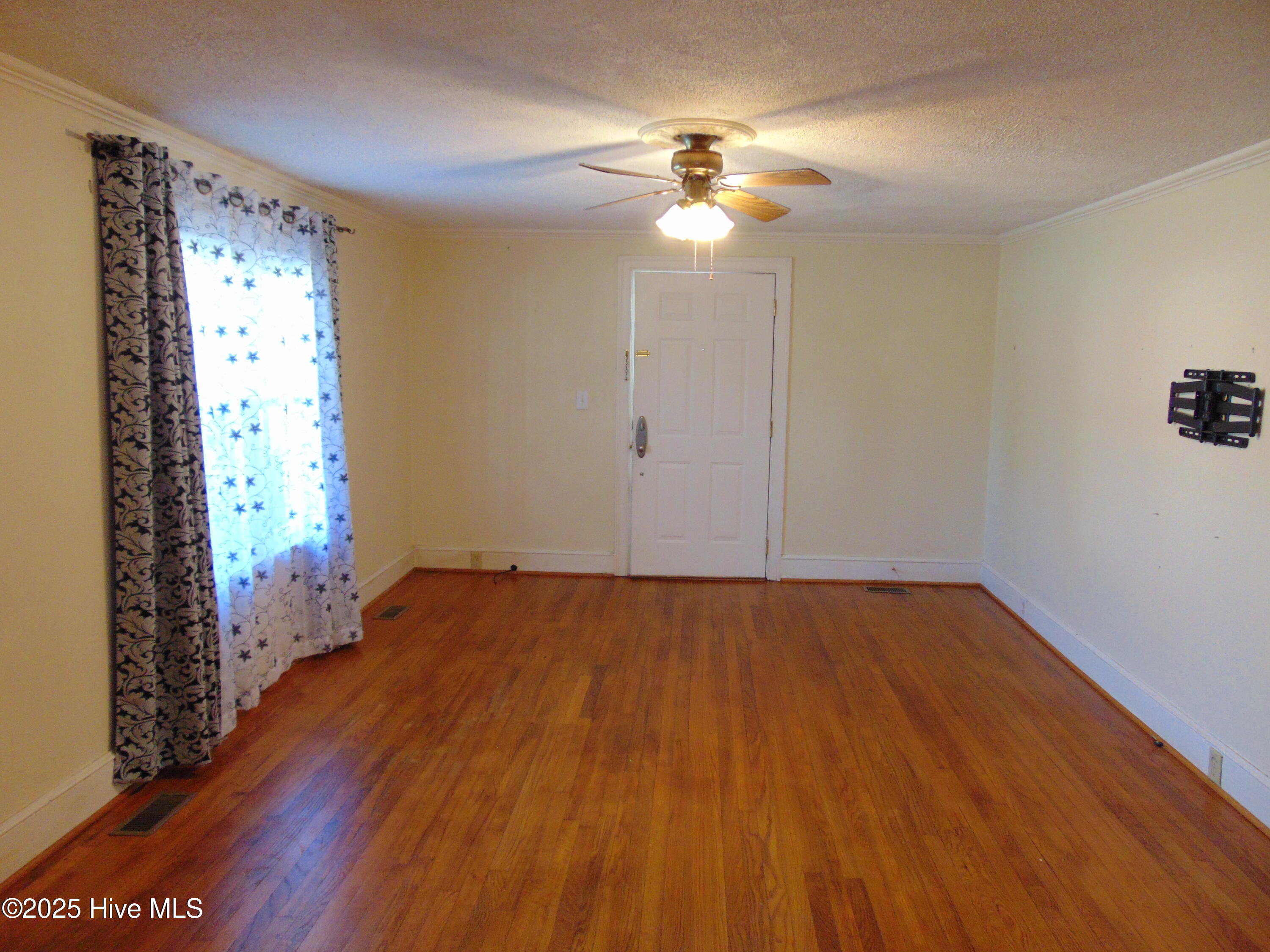 104 East Edgecombe Street Macclesfield, NC 27852 - Photo 5 of 29 DSC05750