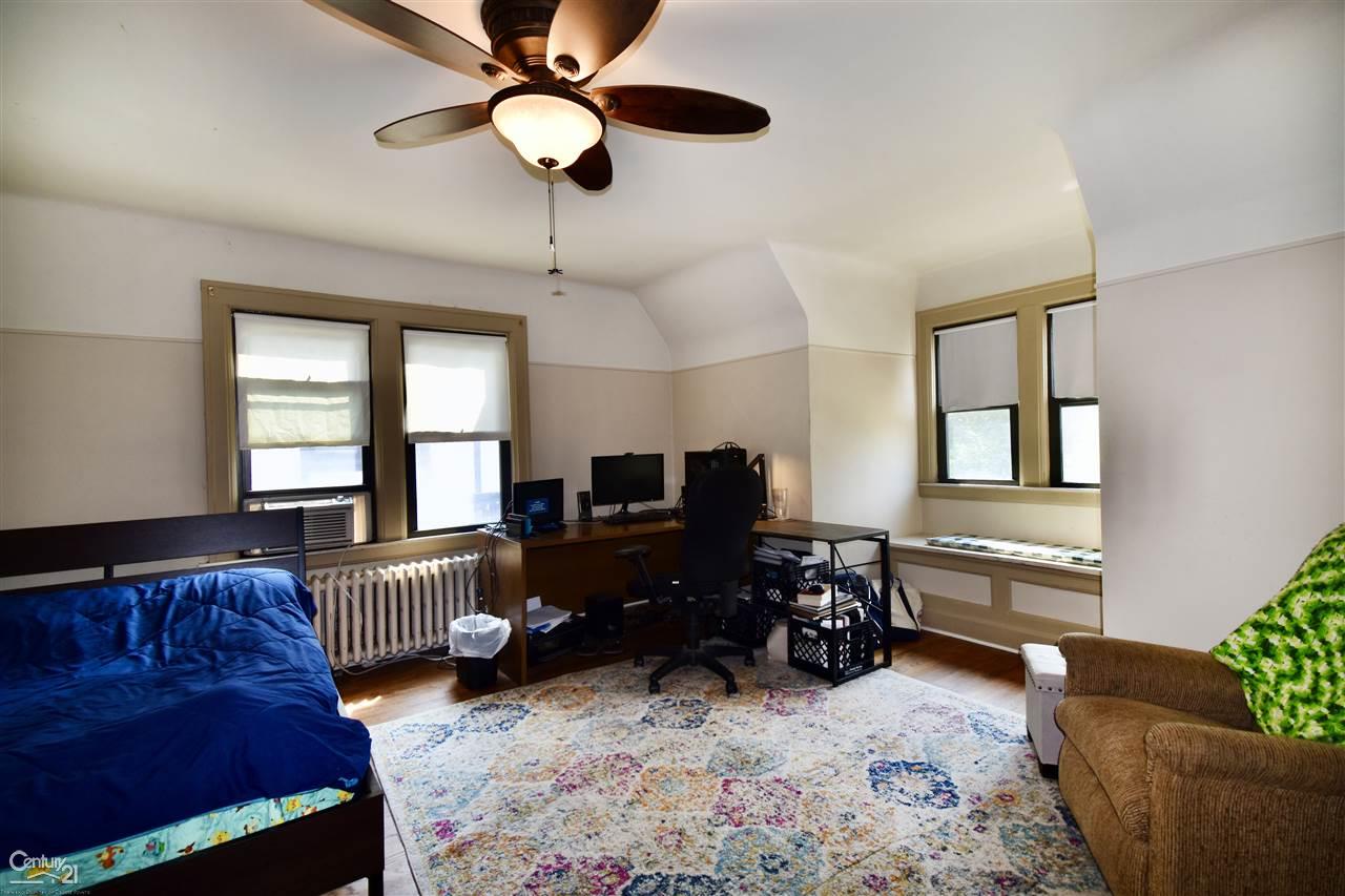 826 Barrington Road Grosse Pointe Park, MI 48230 - Photo 26 of 31