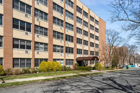 $180,000 | 56 Doyer Avenue, Unit 6E, White Plains, NY 10605