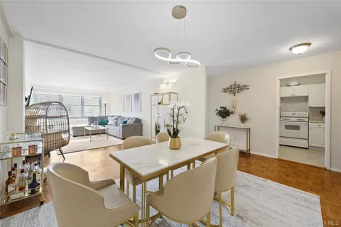 $180,000 | 56 Doyer Avenue, Unit 6E, White Plains, NY 10605