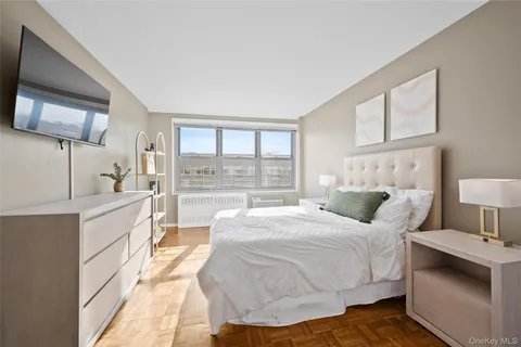 $180,000 | 56 Doyer Avenue, Unit 6E, White Plains, NY 10605