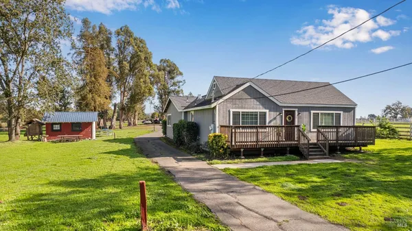 $1,200,000 | 380 Irwin Lane, Santa Rosa, CA 95401
