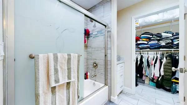 $1,099,000 | 380 Irwin Lane, Santa Rosa, CA 95401